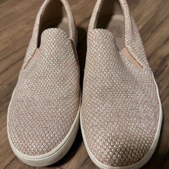 Naturalized Women’s Shoes - Size 8.5 - Picture 1 of 4